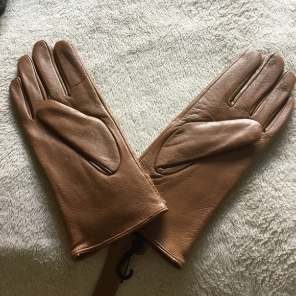 NWT Leather Gloves - Picture 2 of 5